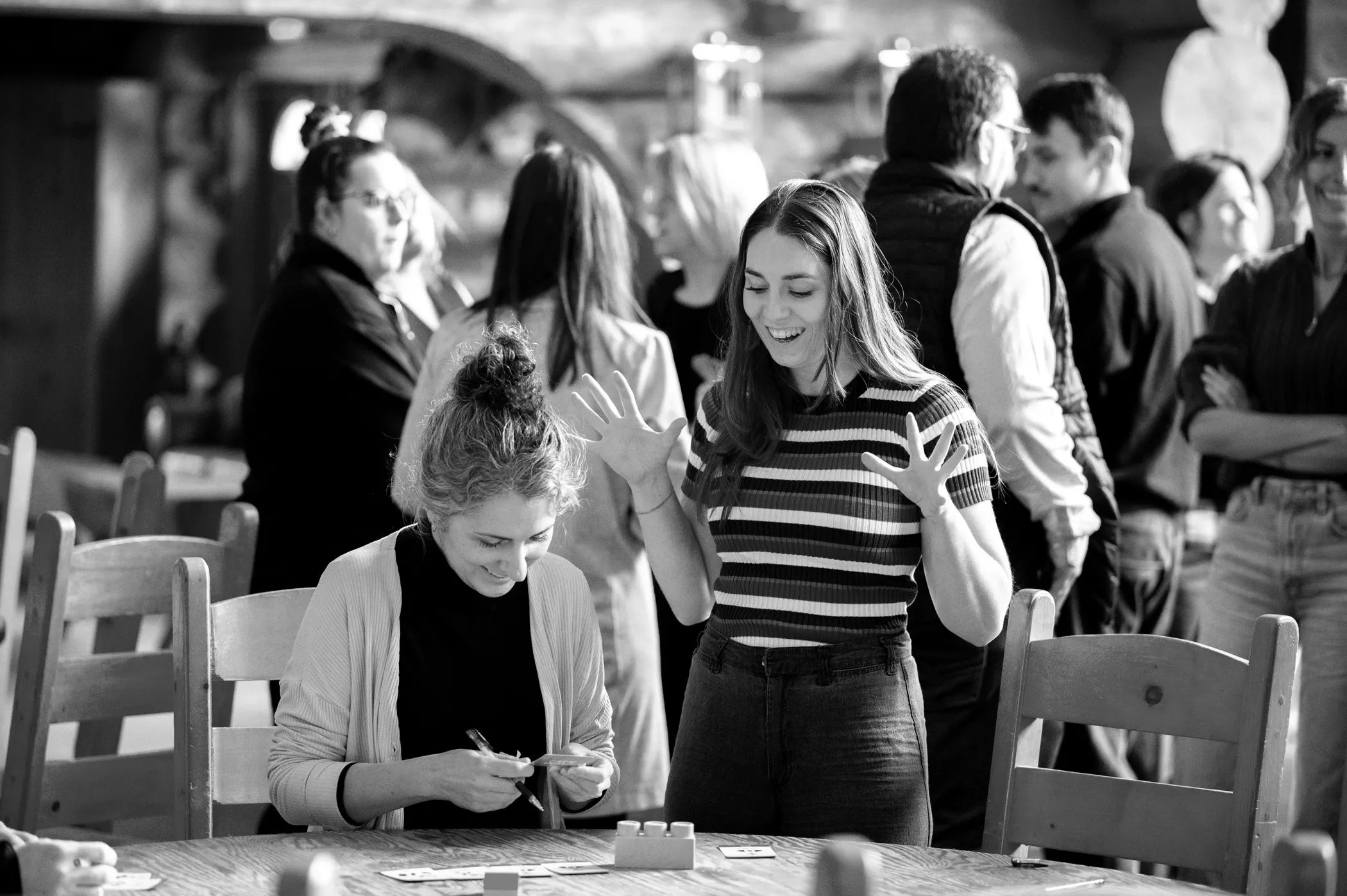 deux femmes souriante